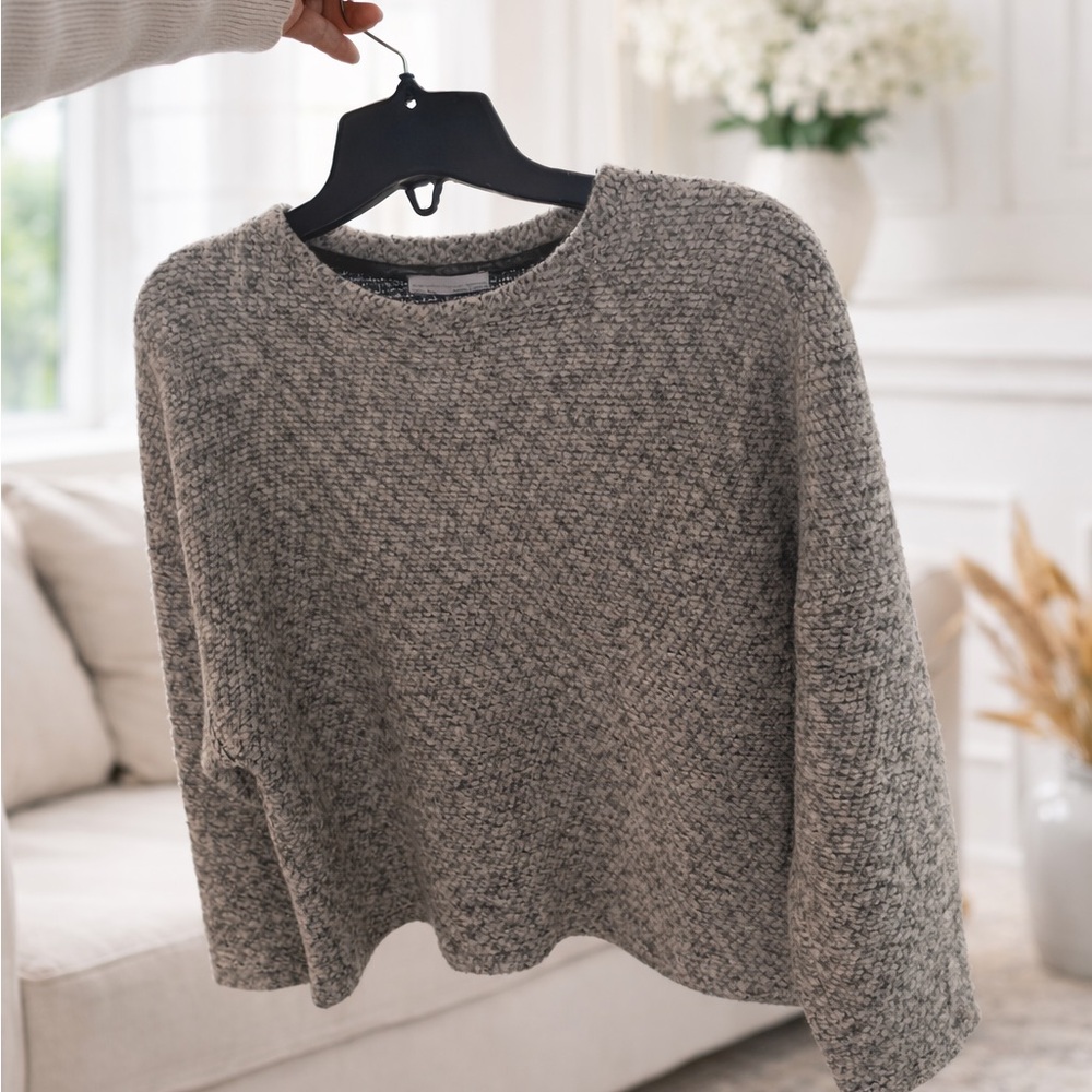 Zara Heathered Gray Crew Neck Sweater P2P 22